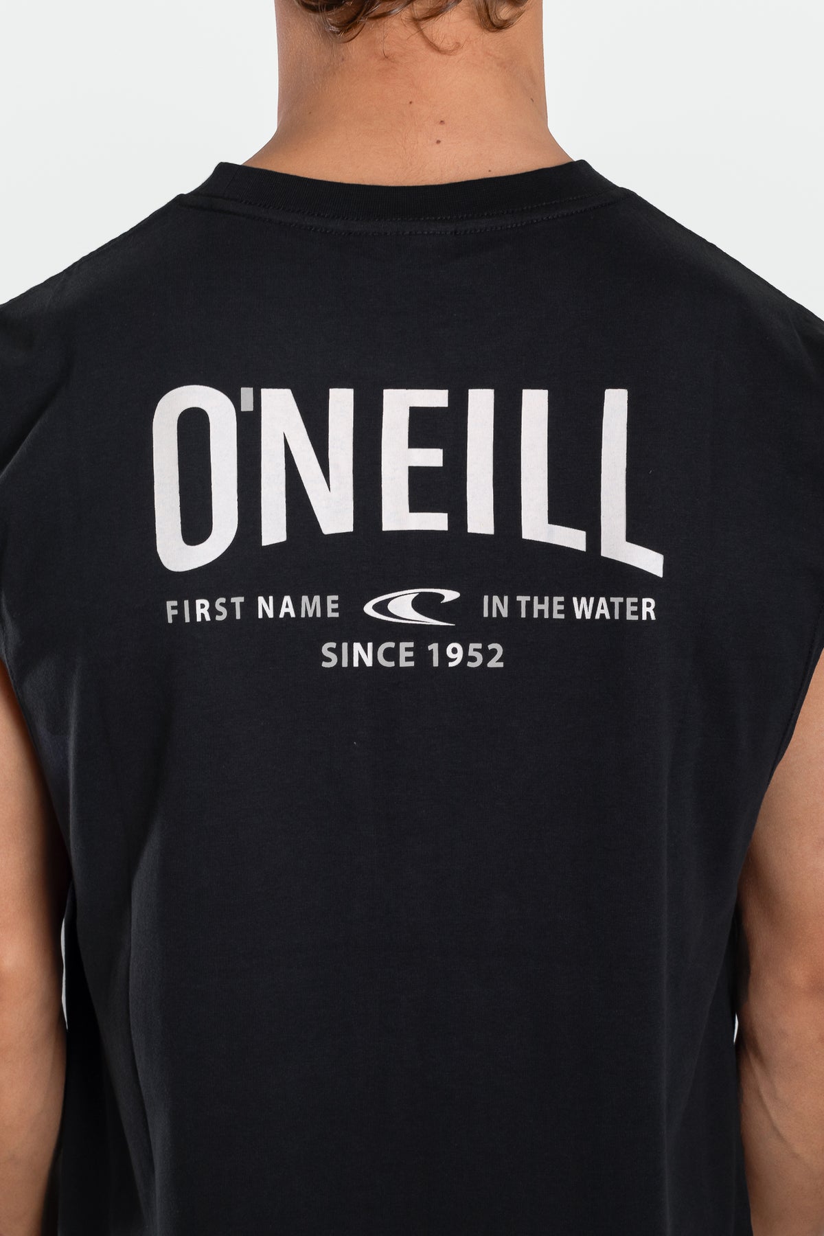 Musculosa Og Convene O'Neill