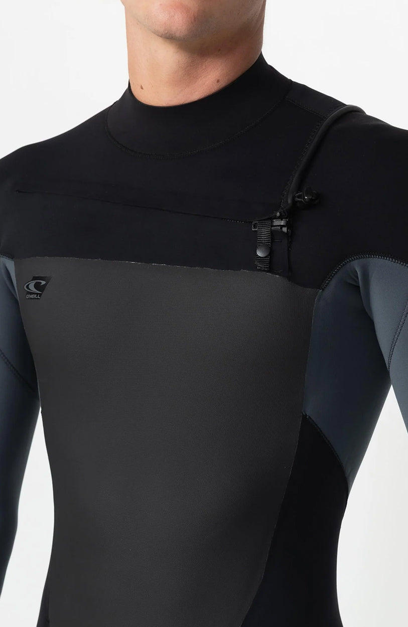 Defender 4/3mm Steamer Chest Zip Wetsuit